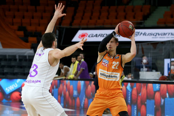 文班亚马的 文班亚马的