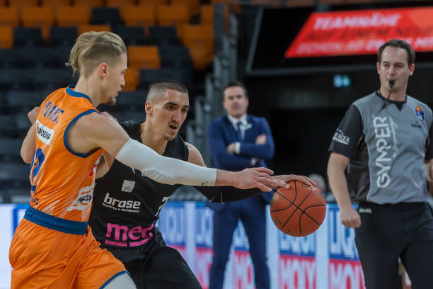 阿尔维斯性 阿尔维斯性